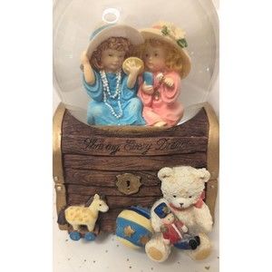 Rare Enesco "Harmonies of the Heart" Waterball Globe Plays "Beautiful Dreamer"